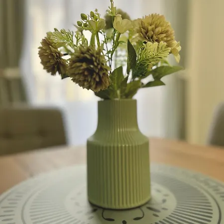 Timco With Balcony And Air-conditioner *