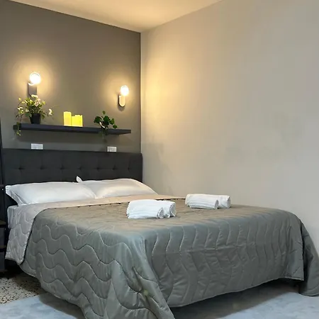 Appartement Timco With Balcony And Air-conditioner Torno