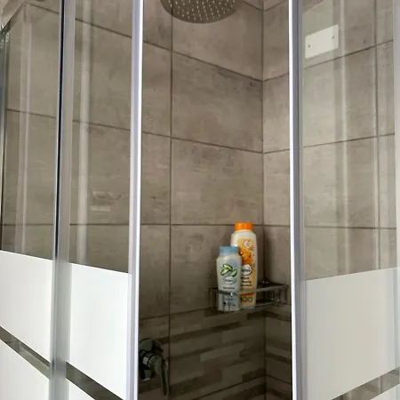 Timco With Balcony And Air-conditioner * トルノ