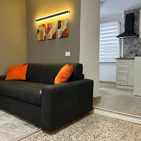 Timco With Balcony And Air-conditioner アパート *