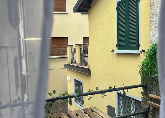 Timco With Balcony And Air-conditioner Apartman *